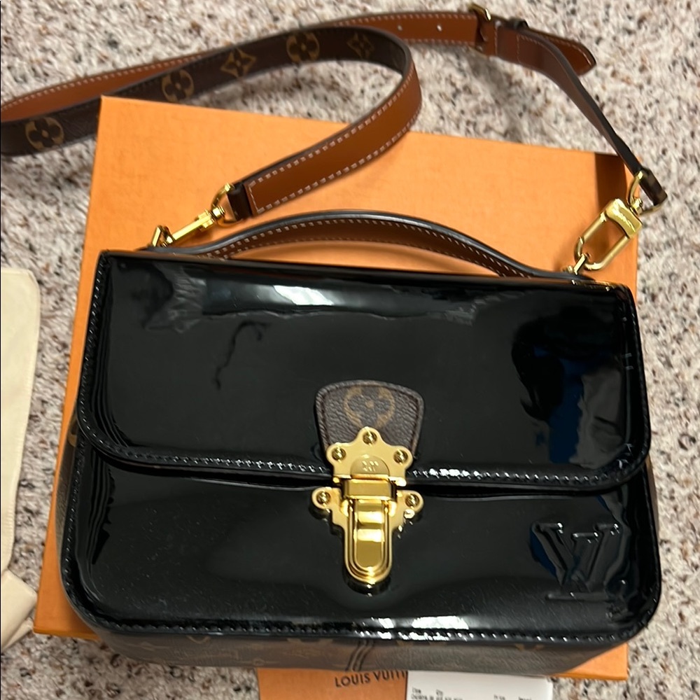 Louis Vuitton Patent Calfskin Monogram Cherrywood BB Black great condition